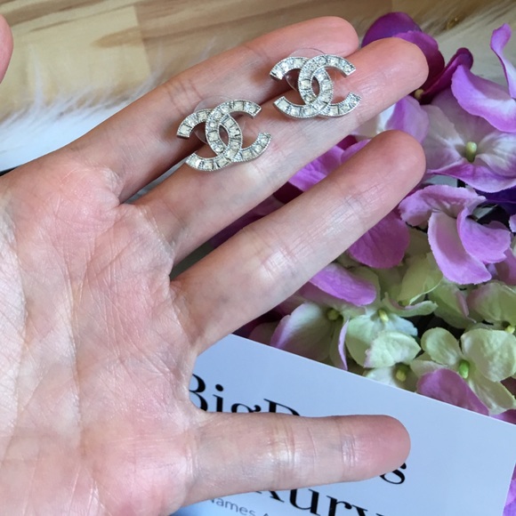 Authentic Preowned Chanel logo earrings - Picture 3 of 5